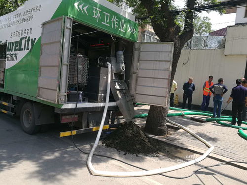 呼和浩特新款環(huán)保吸污凈化車 引領(lǐng)城市清潔革命